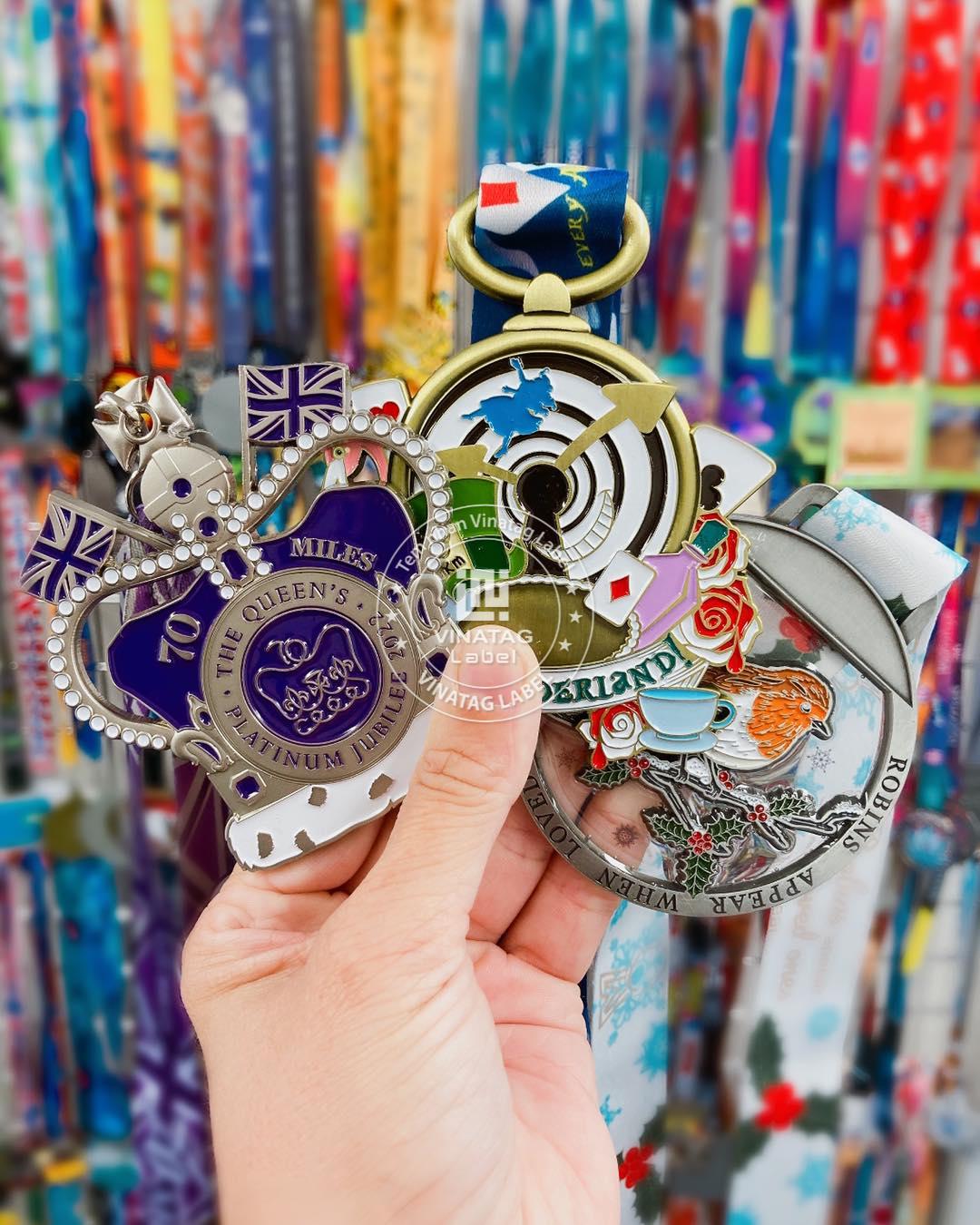 Cach chon huy chuong the thao